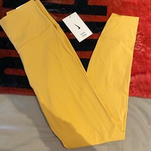Nike women’s yoga leggings